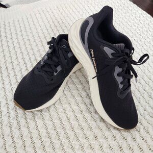 New Balance Fresh Foam Arishi v4 Running Shoe - Women's Size 8